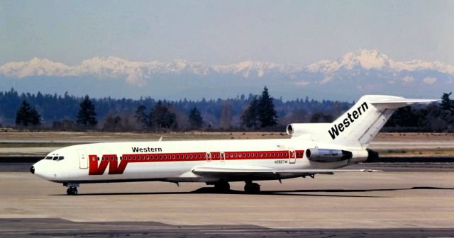 BOEING 727-200 (N2827W) - 4-2-1980