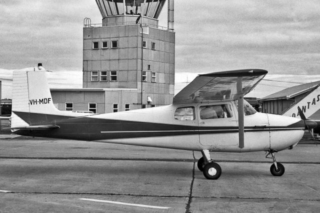 VH-MDF — - CESSNA 172 - REG VH-MDF (CN 172-36745) - ESSENDON MELBOURNE VIC. AUSTRALIA - YMEN (15/7/1972)