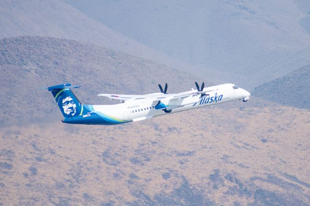 de Havilland Dash 8-400 (N405QX) - ASA2890 - RNO-SEA - August 24, 2020