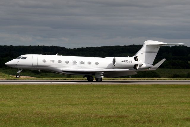 Gulfstream Aerospace Gulfstream G650 (N650MS) - Touching down on rwy 26 on 1-Jul-19 arriving from EGAA.