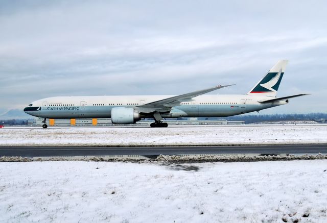 BOEING 777-300 (B-KPZ)