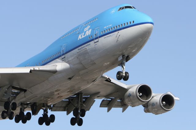 Boeing 747-400 (PH-BFL) - March 24, 2010 - arrived Toronto