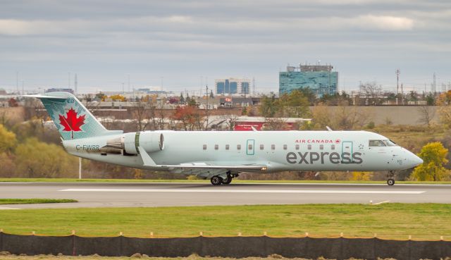 Canadair Regional Jet CRJ-100 (C-FWRR)