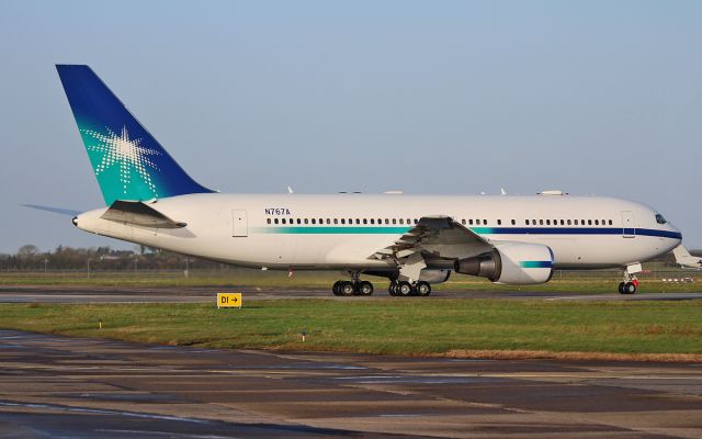 BOEING 767-200 (N767A) - saudi aramco b767-2 n767a taxiing for dep from shannon 21/12/15.