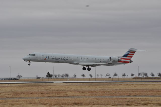 Canadair Regional Jet CRJ-200 (N930LR)