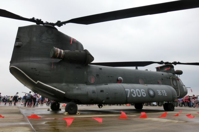 N7306 — - Taiwan-Army(CH-47SD)