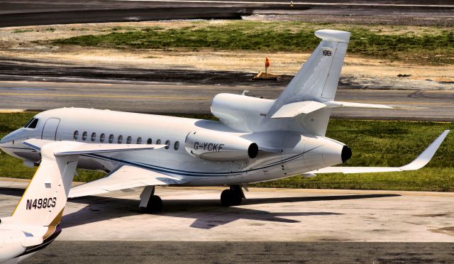 Dassault Falcon 900 (G-YCKF)