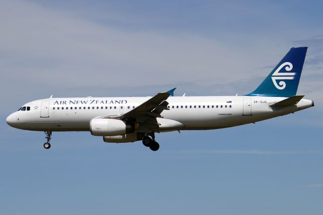 Airbus A320 (ZK-OJC)