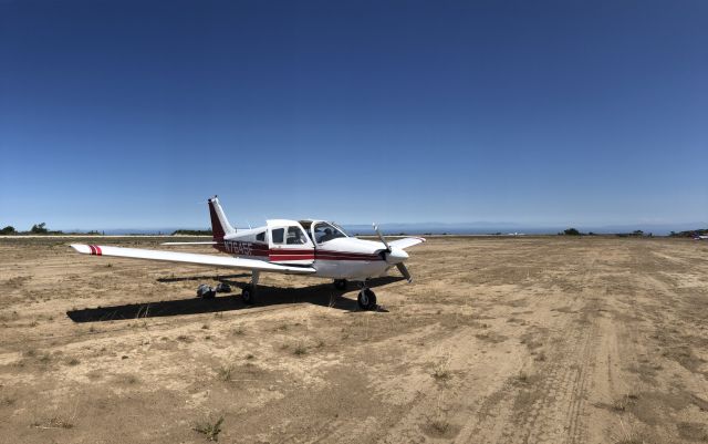 Piper Cherokee (N7645F)