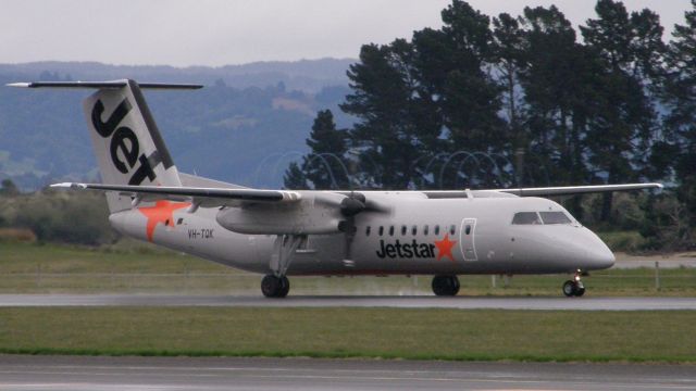 de Havilland Dash 8-300 (VH-TQK)