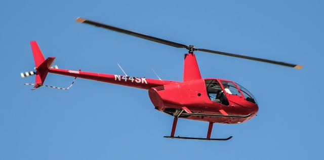 Robinson R-44 (N44SK) - N44SK Robinson R44 ll s/n 10534 - North Las Vegas Airport  KVGTbr /Photo: TDelCorobr /June 27, 2025
