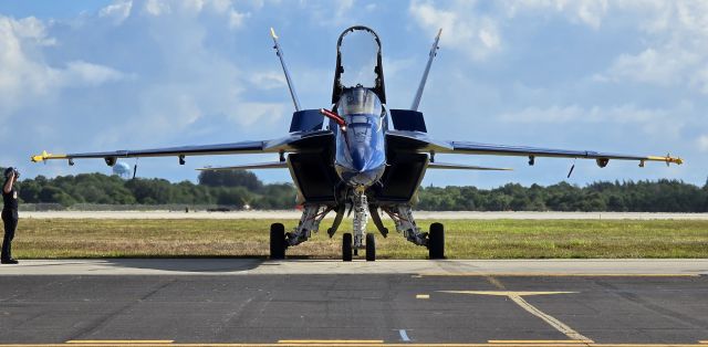 McDonnell Douglas FA-18 Hornet (BLUEANGEL) - VB AirShow 2024