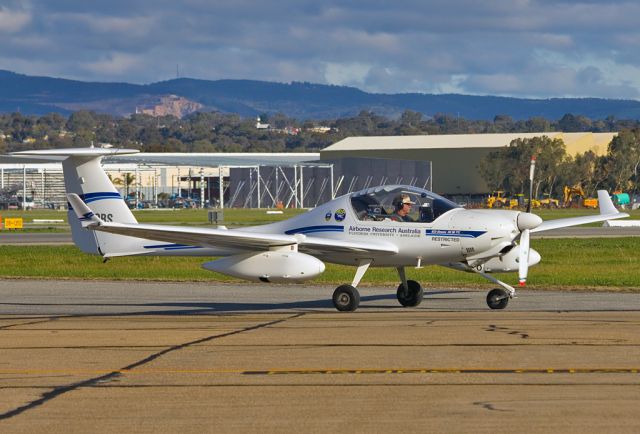 HOFFMANN H-36 Dimona (VH-OBS) - DIAMOND HK-36-TTC-ECO - REG VH-OBS (CN 36.642) - PARAFIELD AIRPORTADELAIDE SA. AUSTRALIA (16/8/2015)CAMERA CANON 550D WITH 300MM CANON LENSE