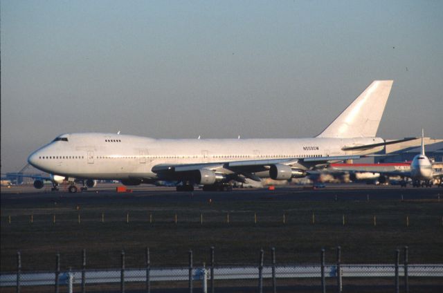 Boeing 747-200 (N559SW) - Departure at Narita Intl Airport Rwy34L on 1999/12/20