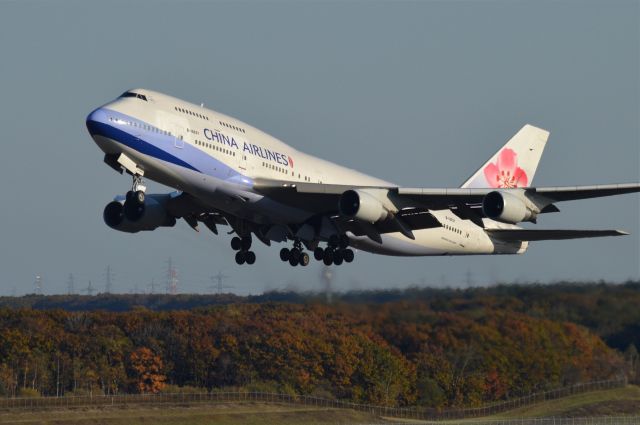 Boeing 747-400 (B-18251) - 2014-10-15