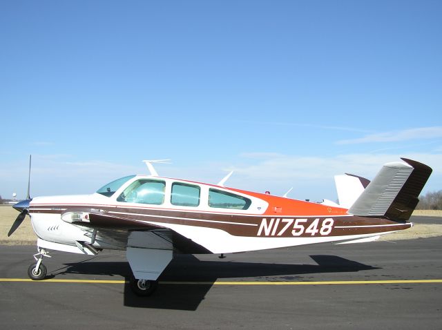 Beechcraft 35 Bonanza (N17548)