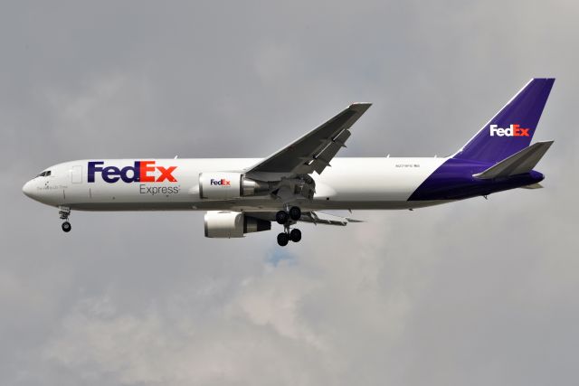 BOEING 767-300 (N279FE) - One of FedEx's youngest 767's. 09-17-21 23-L