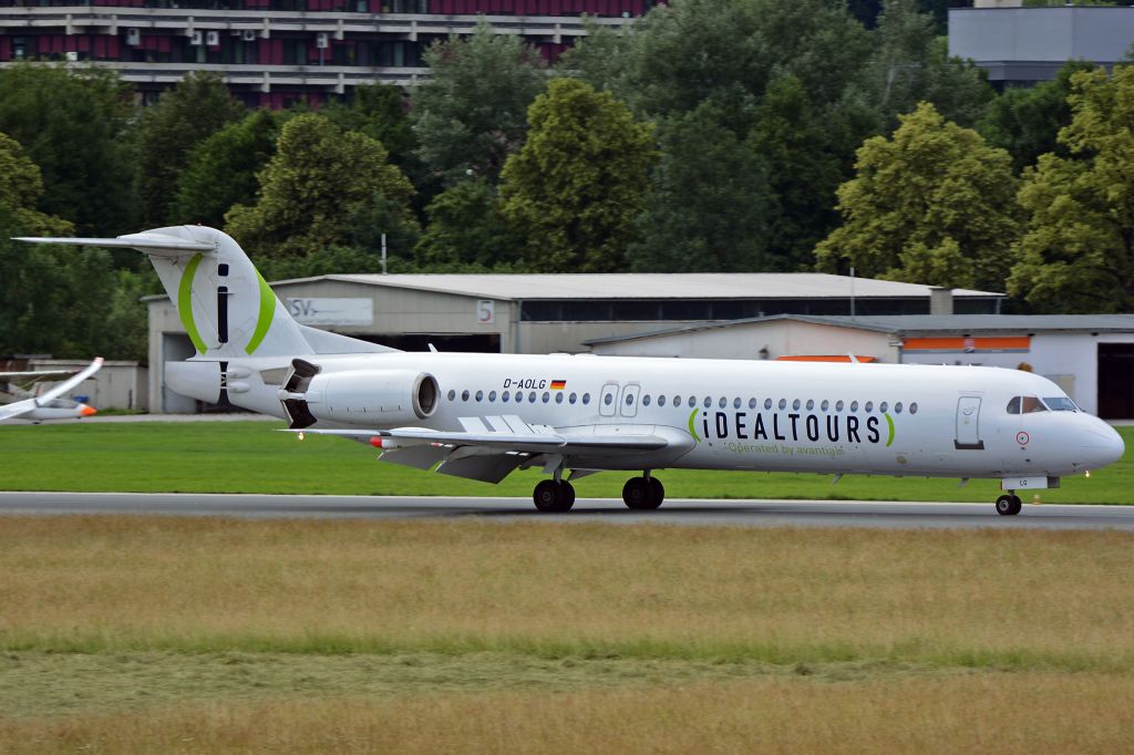 Fokker 100 (D-AOLG)