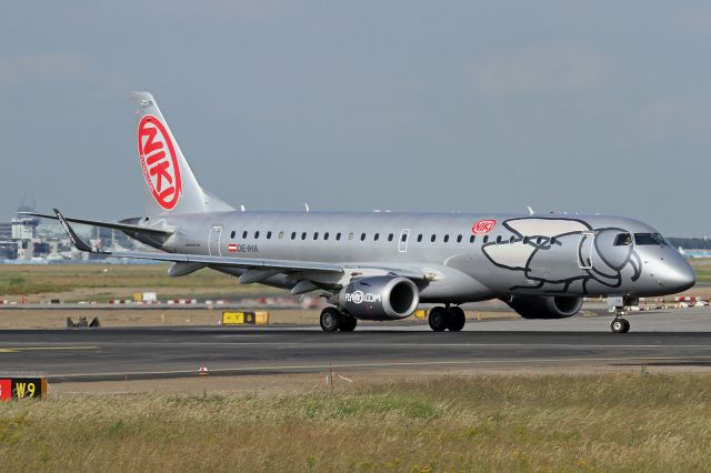 Embraer ERJ-190 (OE-IHA)