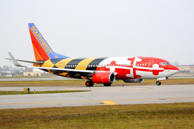 Boeing 737-700 (N214WN) - Morning Departure Southwest AirlinesMaryland One Buffalo Niagara Intl Airport