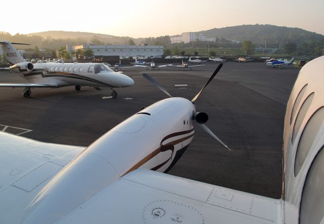 Cessna Citation CJ3 (N525EZ) - Early morning at the RELIANT AIR ramp. RELINT AIR has the lowest fuel price on the Danbury (KDXR) airport.