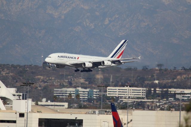 Airbus A380-800 (F-HPJE)