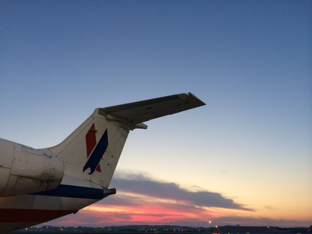 Embraer ERJ-135 (N821AE)