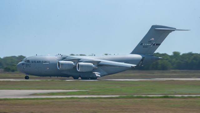 Boeing Globemaster III (98-0057) - C-17 tail 98-0057 assigned to the 105th Airlift Wing at Stewart ANGB, New York, departs KEFD on 12 September 2022