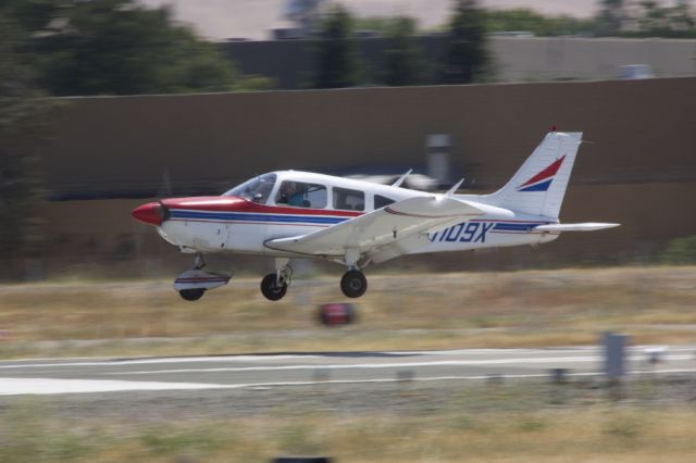 Piper Cherokee (N1109X)