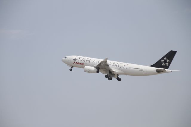 Airbus A330 (N279AV)