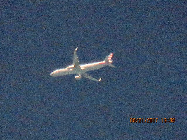 Boeing 737-800 (N852NN)