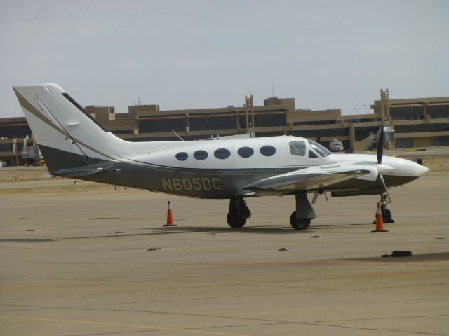 Cessna 421 (N605DC)