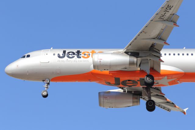 VH-VQE — - A320 sporting the old Jetstar titles. All new aircraft feature Jetstar letters all in black.