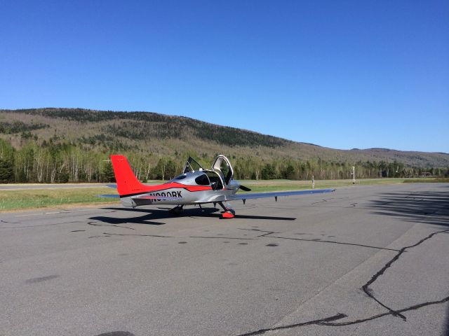 Cirrus SR-22 (N990RK)