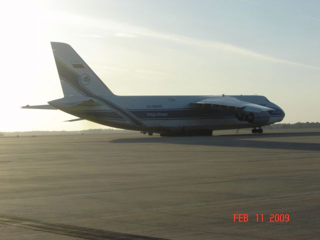 Antonov An-124 Ruslan (RA-82043) - KMCO