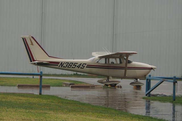 Cessna Skyhawk (N3854S)