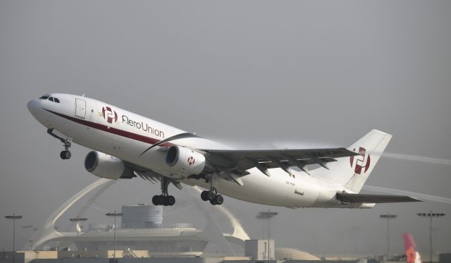 Airbus A300F4-200 (XA-FPP) - Departing LAX