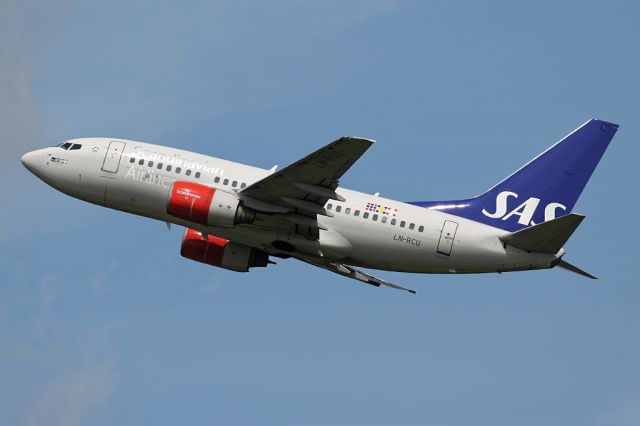 BOEING 737-600 (LN-RCU) - SAS2548 returning to Stockholm