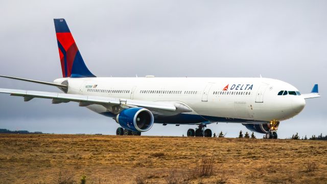 Photo of Delta A333 (N831NW) - FlightAware