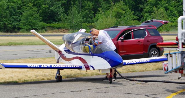 SONEX JSX SubSonex (N798LL) - GREENWOOD LAKE AIRPORT, WEST MILFORD, NEW JERSEY, USA-JUNE 11, 2023: Seen by RF at the 2023 Greenwood Lake Air Show was aerobatic pilot Tom Larkin fueling up his Mini Jet. As he sits at the controls, the pilot's back is right up against the fuel tank.