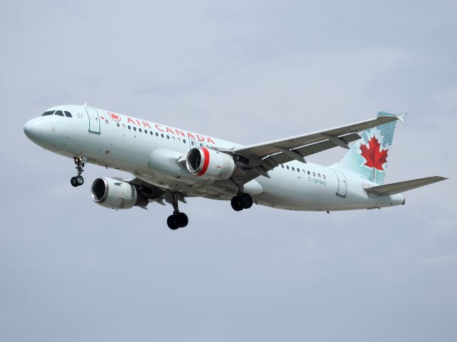 Airbus A320 (C-GPWG) - An Air Canada A320 with just a hint of Rouge!