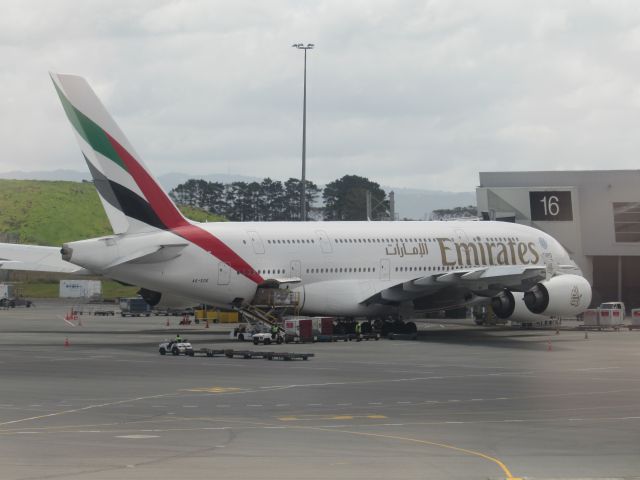 Airbus A380-800 (A6-EDE)