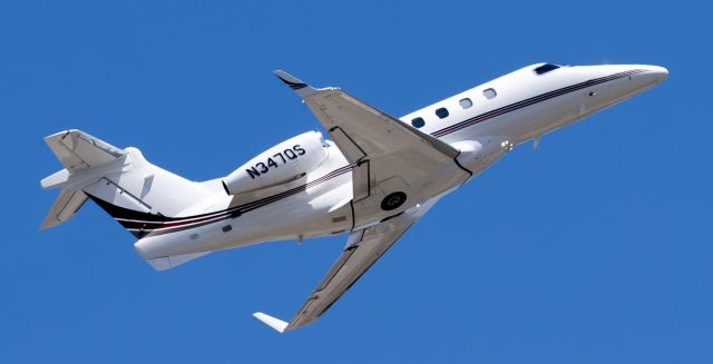 Embraer Phenom 300 (N347QS)