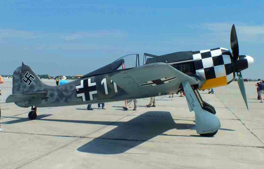 FLUG WERK Fw-190 Replica (N44FW)