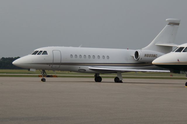 Dassault Falcon 20 (N889MC)