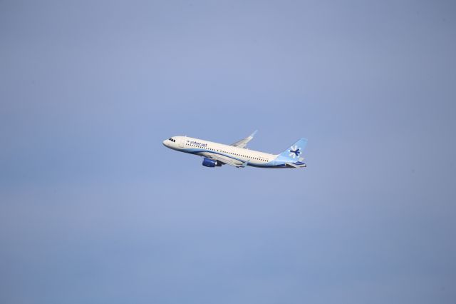 Airbus A320 (XA-JMA)