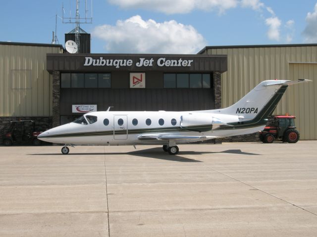 Mitsubishi MU-300 Diamond (N20PA) - This Diamond Jet is just firing up and getting ready to head to COS.