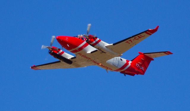 Beechcraft Super King Air 350 (T7-CAL)