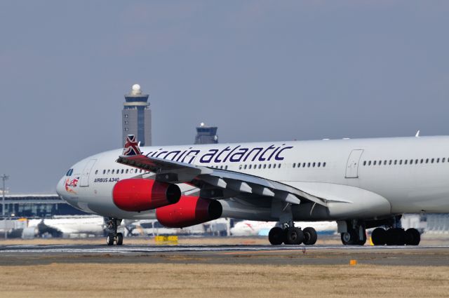 Airbus A340-300 (G-VSUN) - 2013/2/11