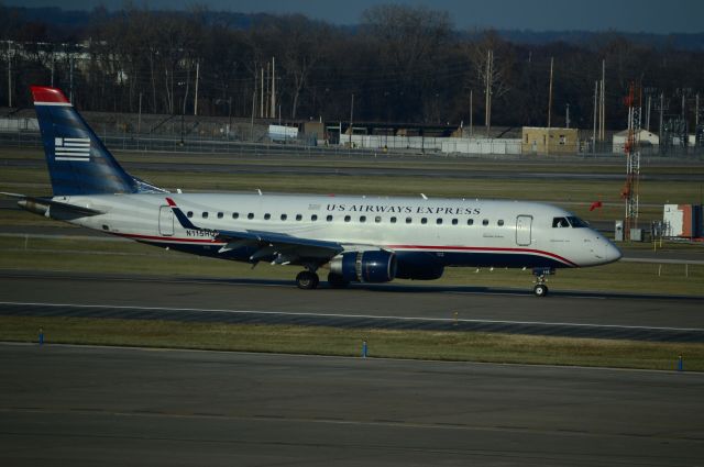 Embraer 170/175 (N115HQ) - US Airways Embraer E-175 lands 12R @ STL.  (#N115HQ)